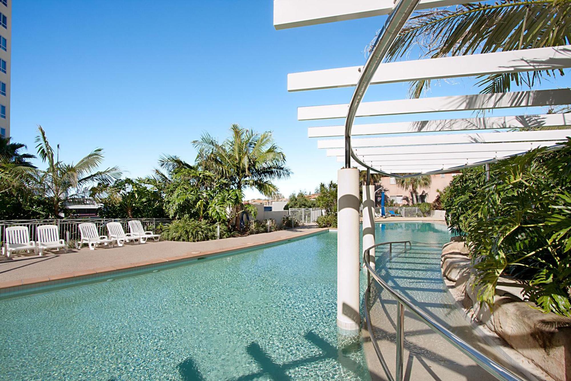 Two bedroom Apartment with Garden view